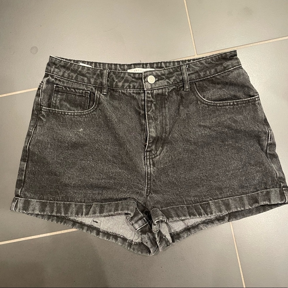 pacsun black denim mom shorts size 30